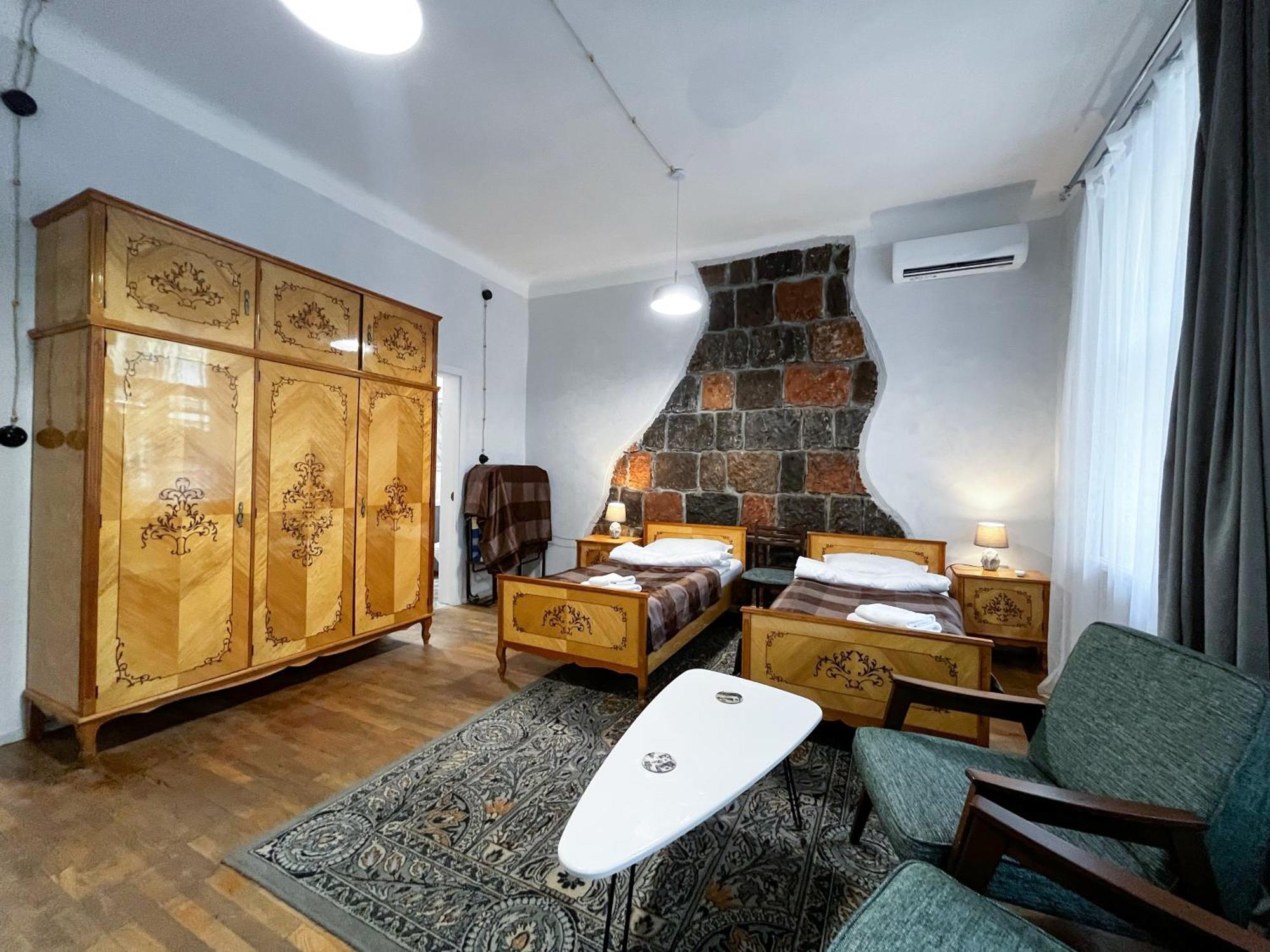 Apartments Pushkin Street Ереван Екстериор снимка