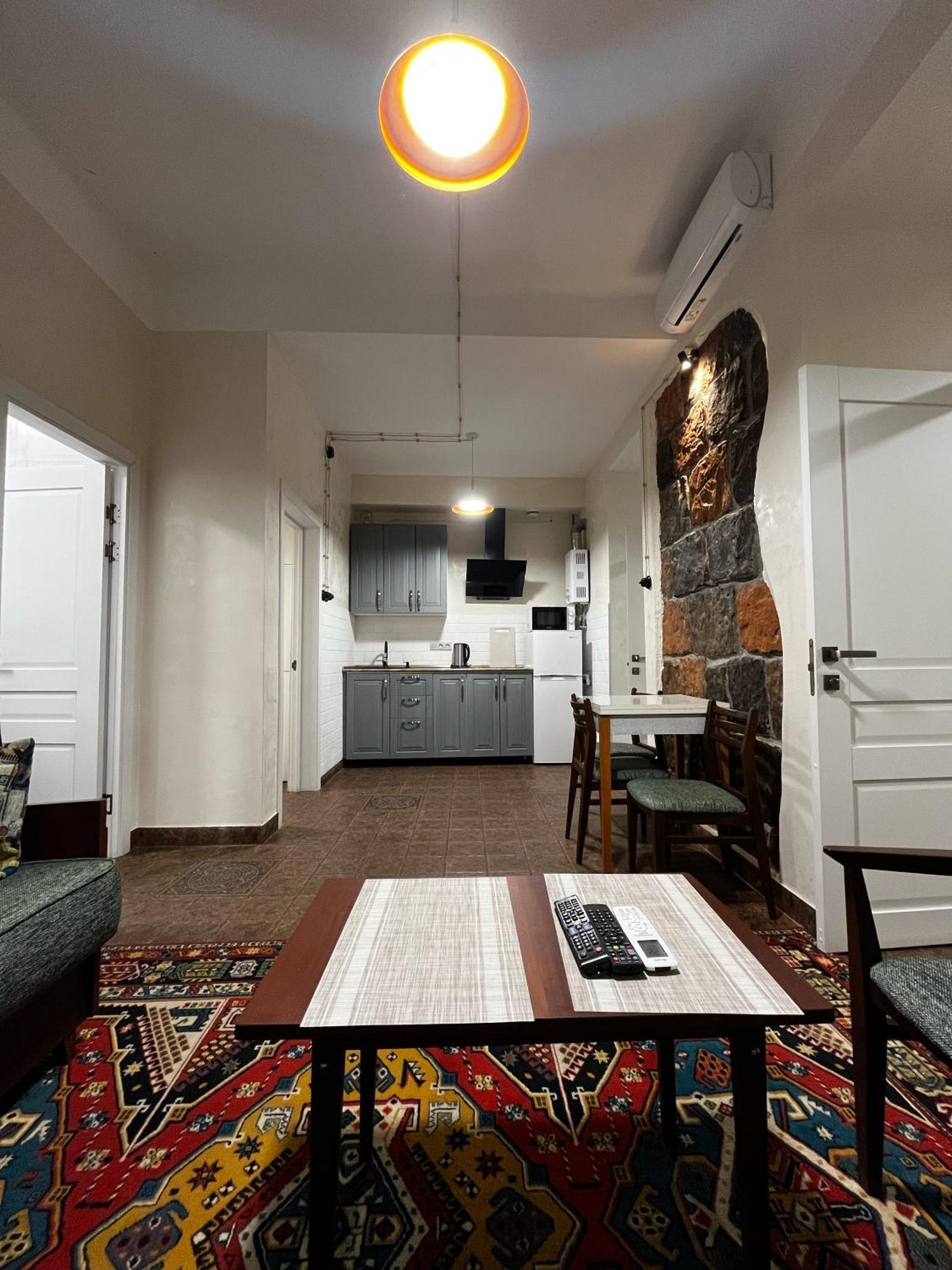 Apartments Pushkin Street Ереван Екстериор снимка
