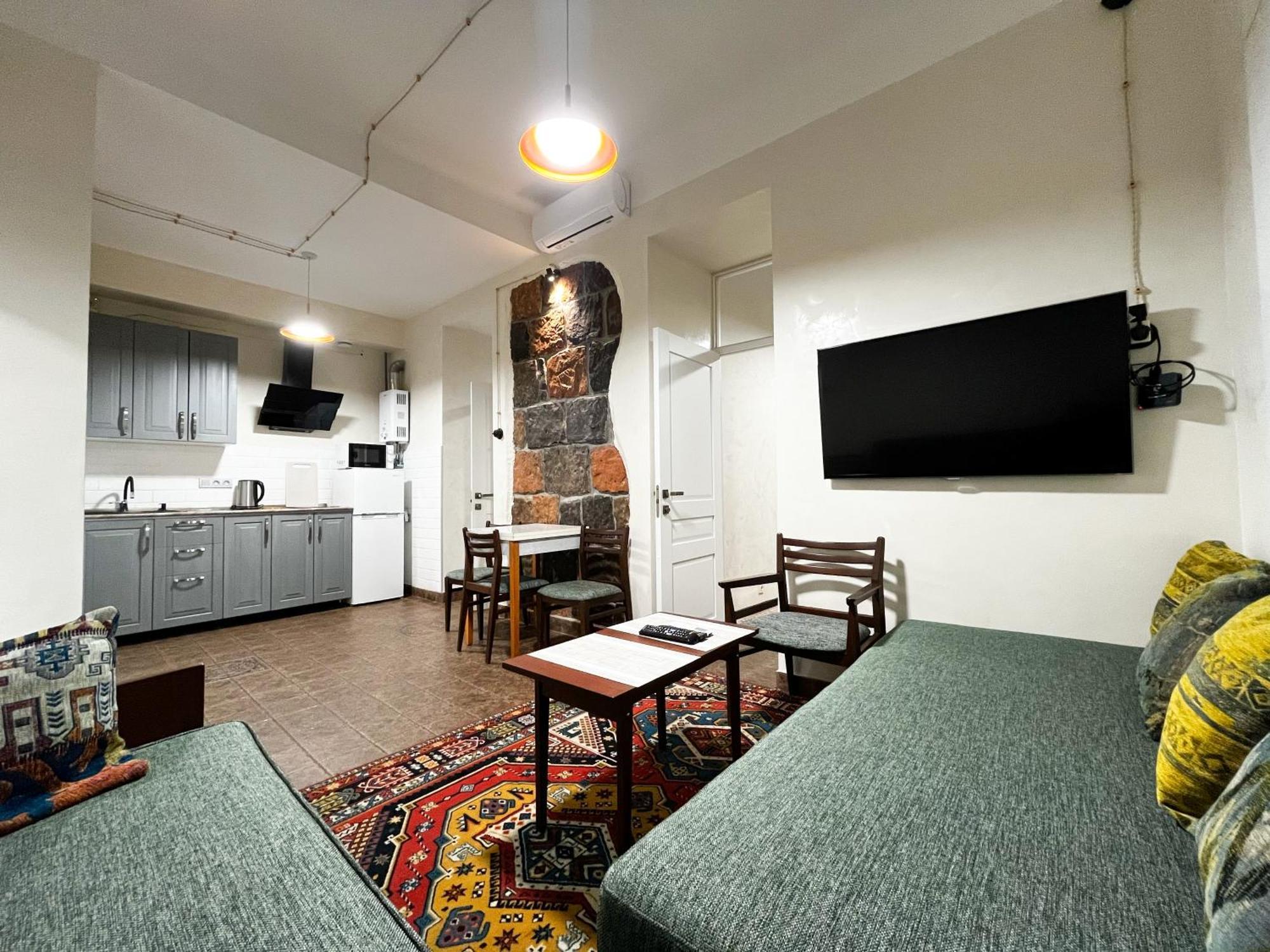 Apartments Pushkin Street Ереван Екстериор снимка
